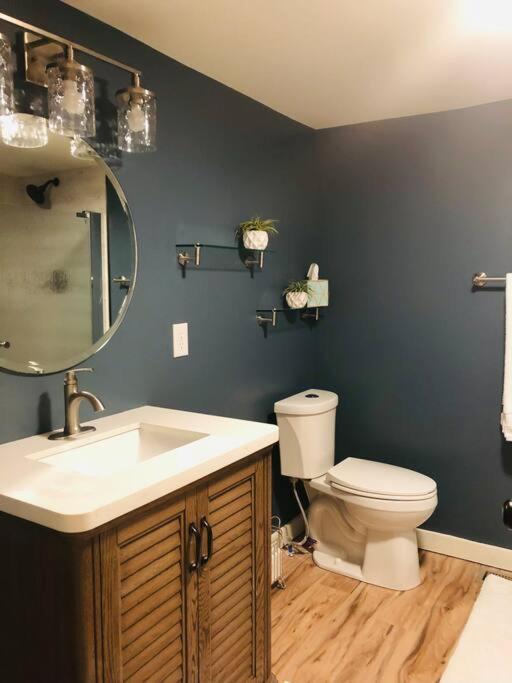 Newly Renovated A-frame 5 Min Walk To Main Street Chalet Highlands