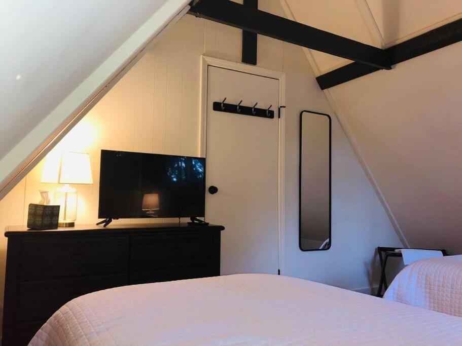 Newly Renovated A-frame 5 Min Walk To Main Street